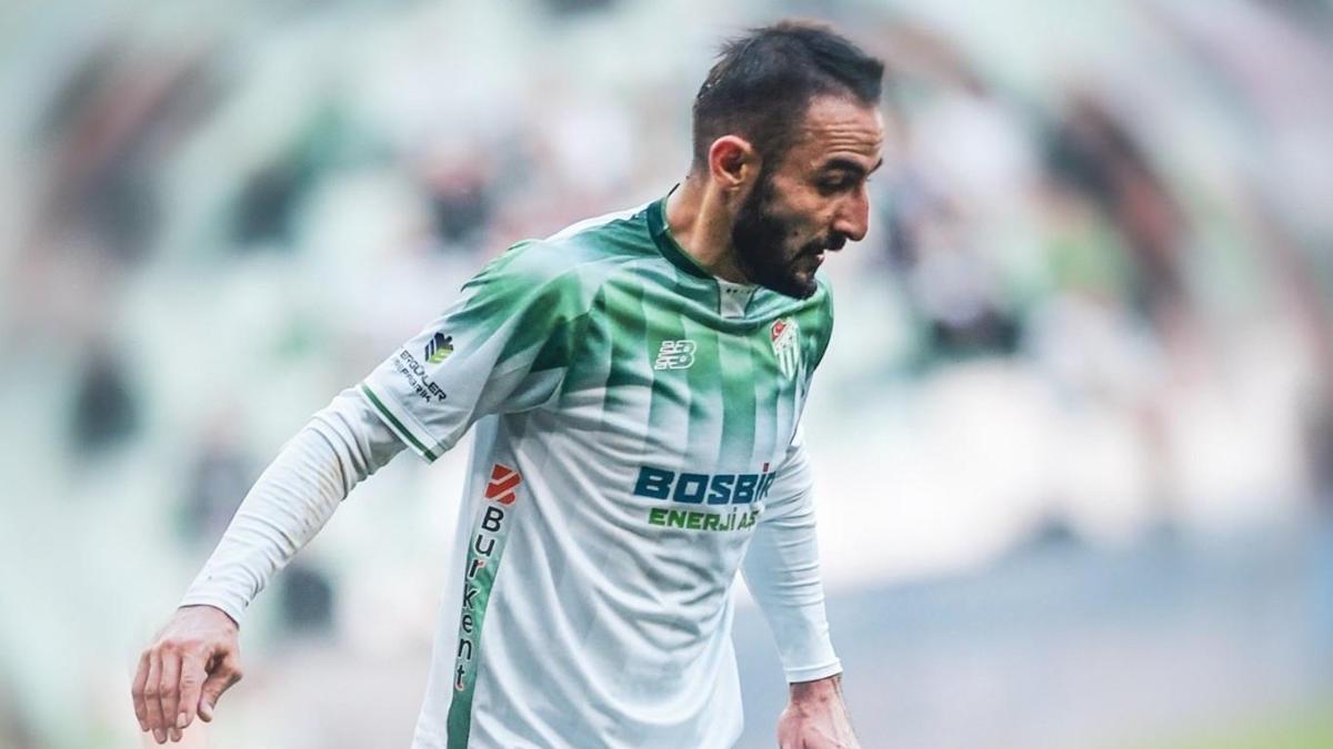 Bursaspor’da ayrılık rüzgarı sürüyor: Hamza Gür’e veda