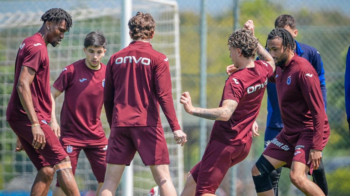 Trabzonspor, Gençlerbirliği maçı için Ankaraya gitti