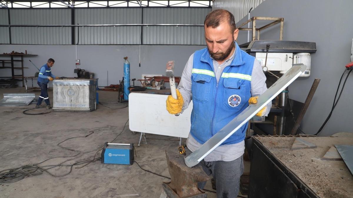 Akdeniz Belediyesi, atölyeleriyle tasarruf ediyor