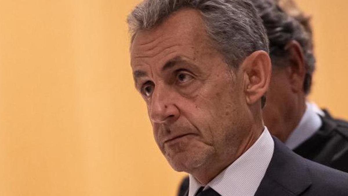 Eski Fransa Cumhurbaşkanı Sarkozy için istenen ceza belli oldu