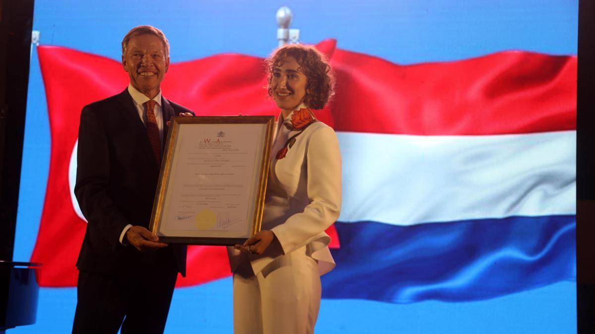 Antalya'da Hollanda'nın 'Kral Günü' kutlandı