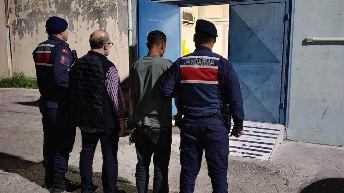 Yaşlı çiftin 10 milyon lirasını dolandıran 2 şüpheli tutuklandı