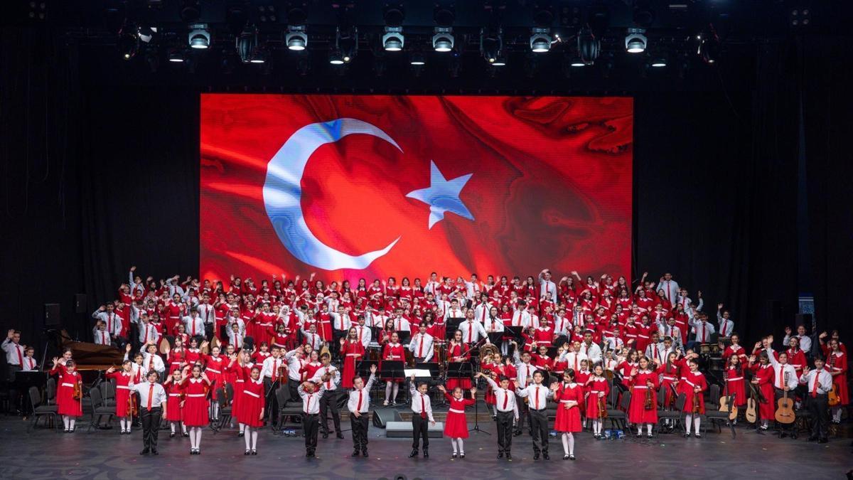 Türkiye Yüzyılının ilk orkestrası yeniden sahnede