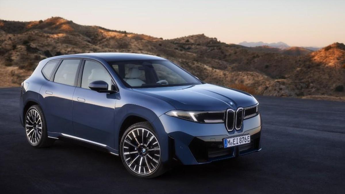 BMW'nin ilk lastiği Pirelli'den