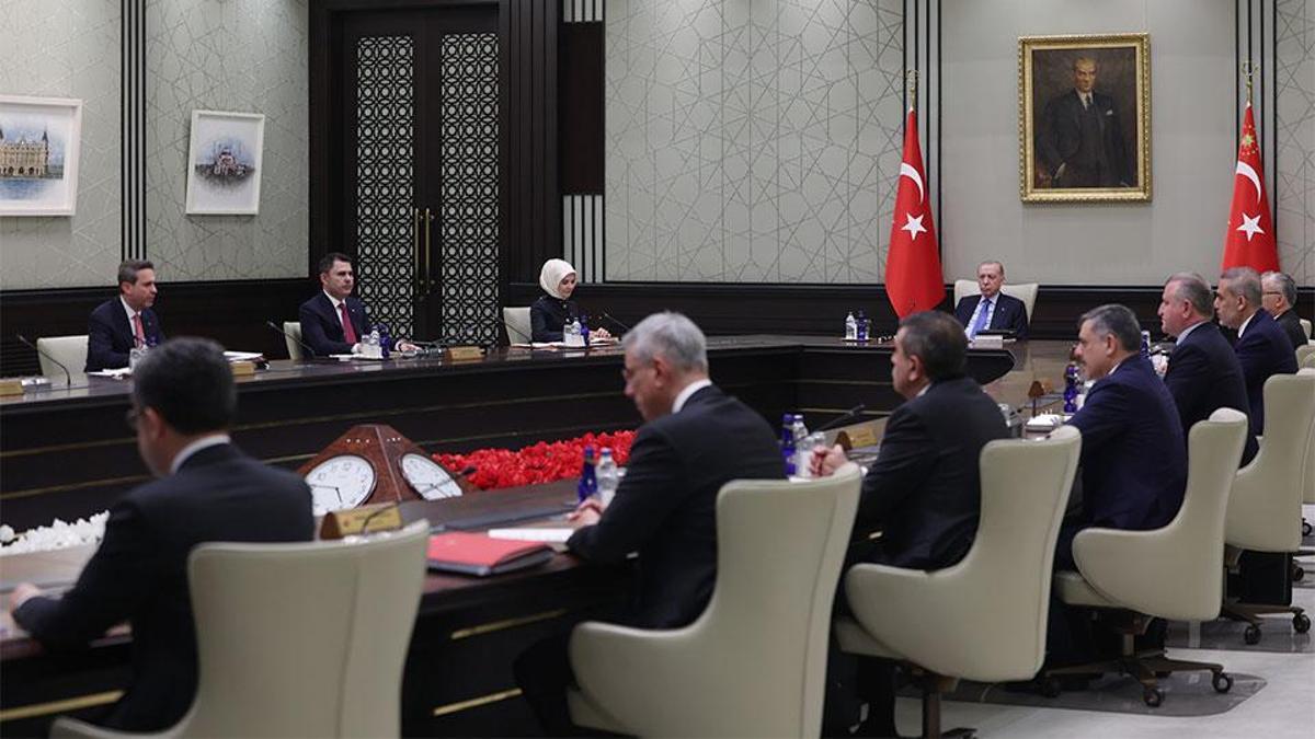 Kabine pazartesi toplanıyor: İşte gündem...
