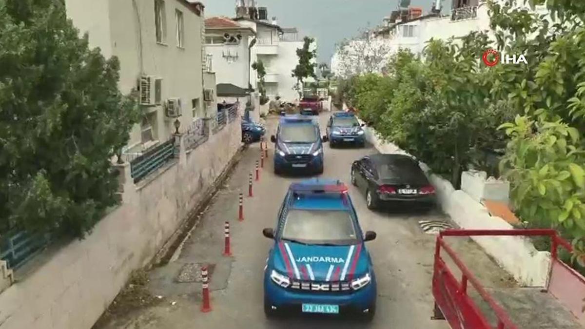Mersin'de haraç çetesi çökertildi: 5 kişi tutuklandı