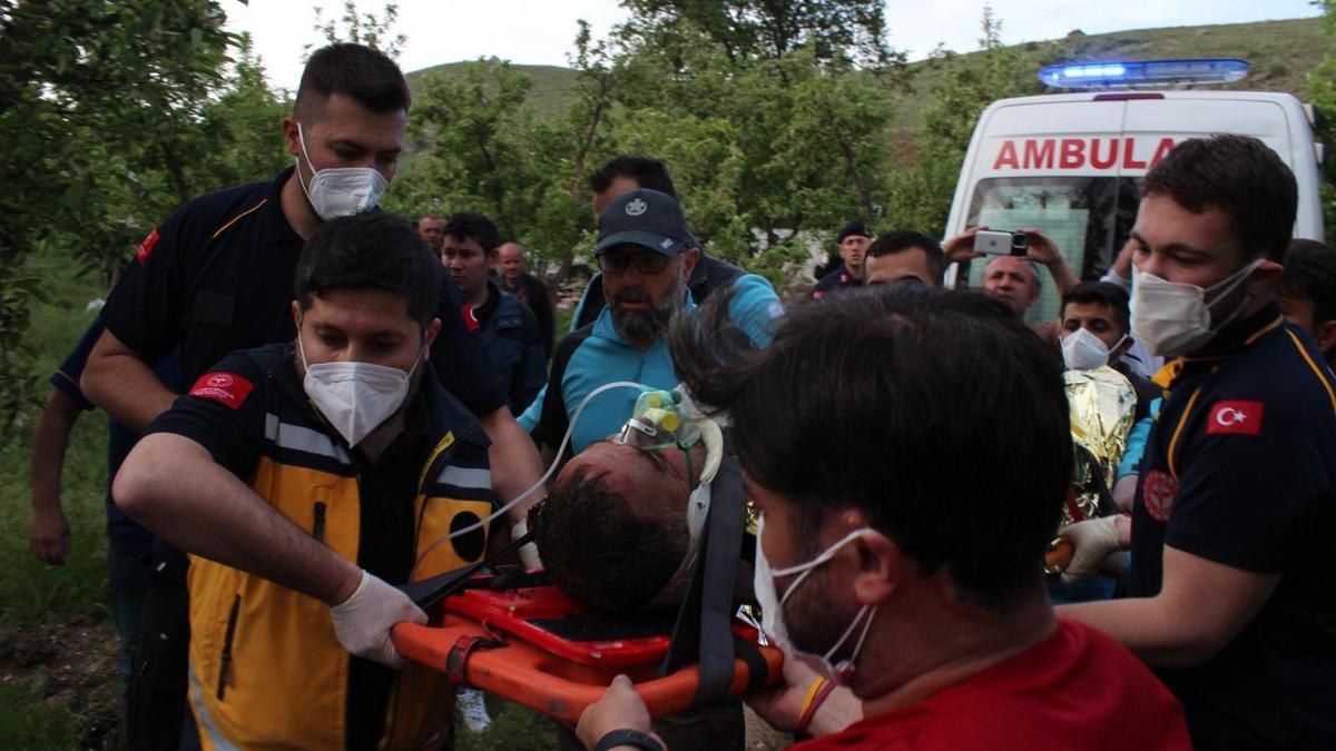 Kuyuda gazdan etkilendi, 2 kardeşi ve akrabası yardım için kuyuya indi: 3 ölü, 1 yaralı
