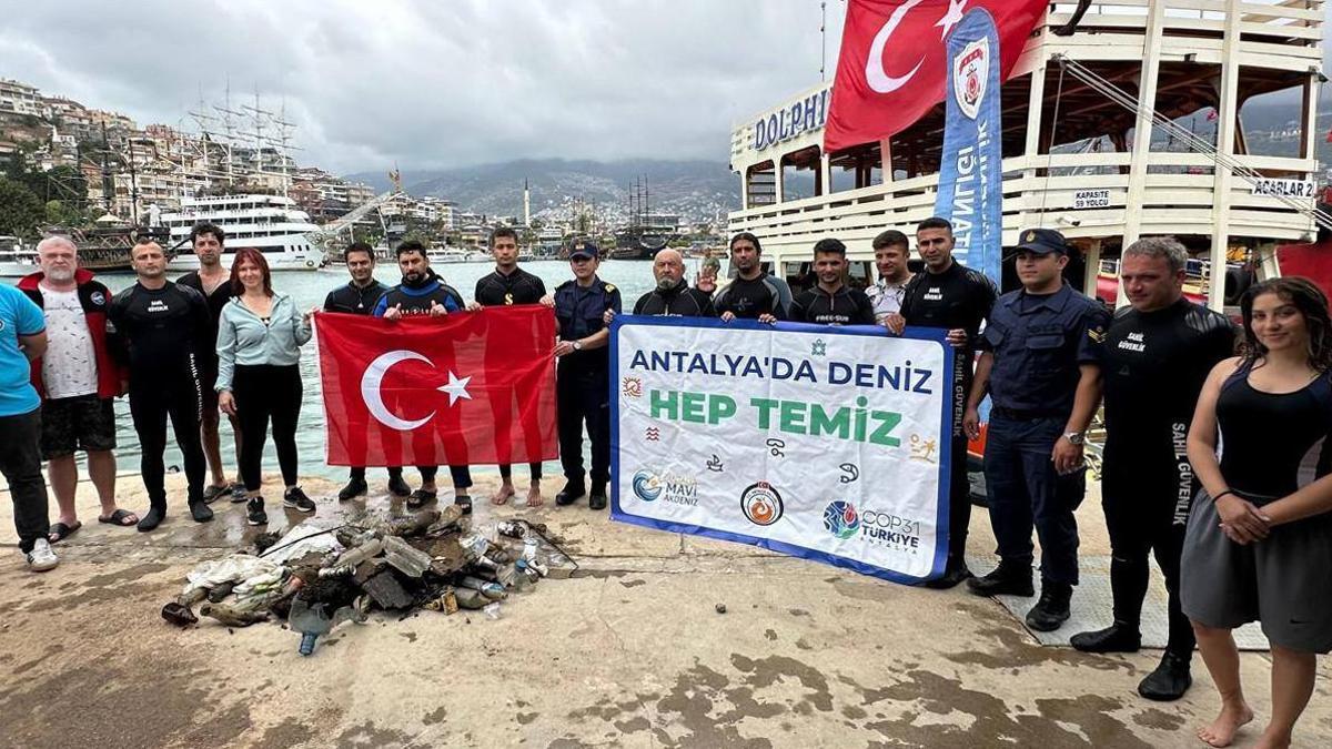 Alanya'da deniz temizliği