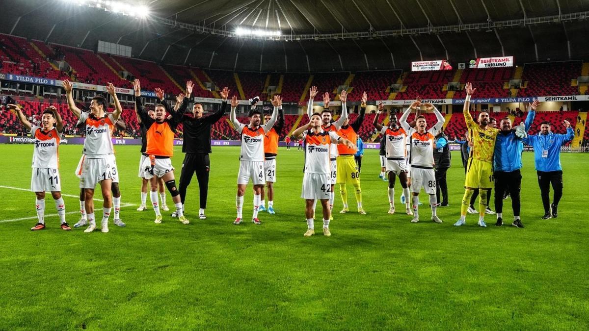 Başakşehir'in gözü Trabzonspor'da