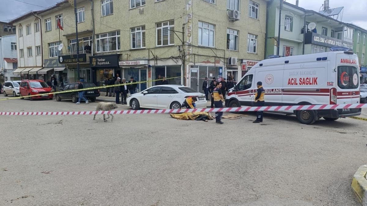 Belediye çalışanı, silahlı saldırıda hayatını kayb…