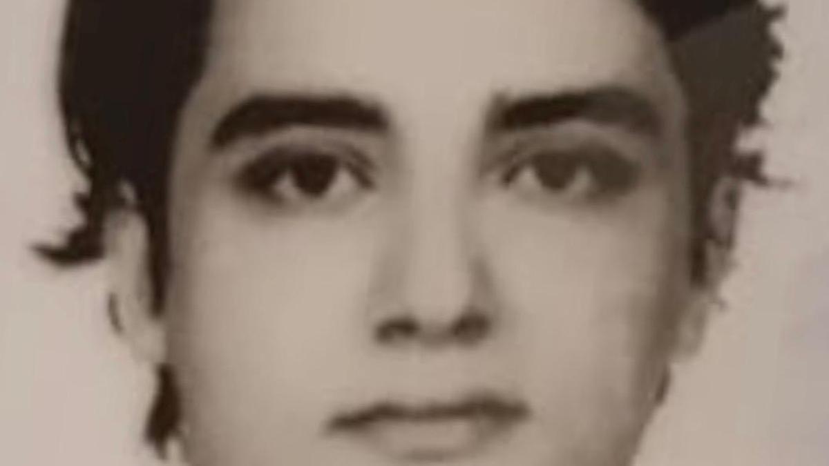 Annesini 20, babasını 10 bıçak darbesiyle öldüren şüpheli: Kriz anında yaptım