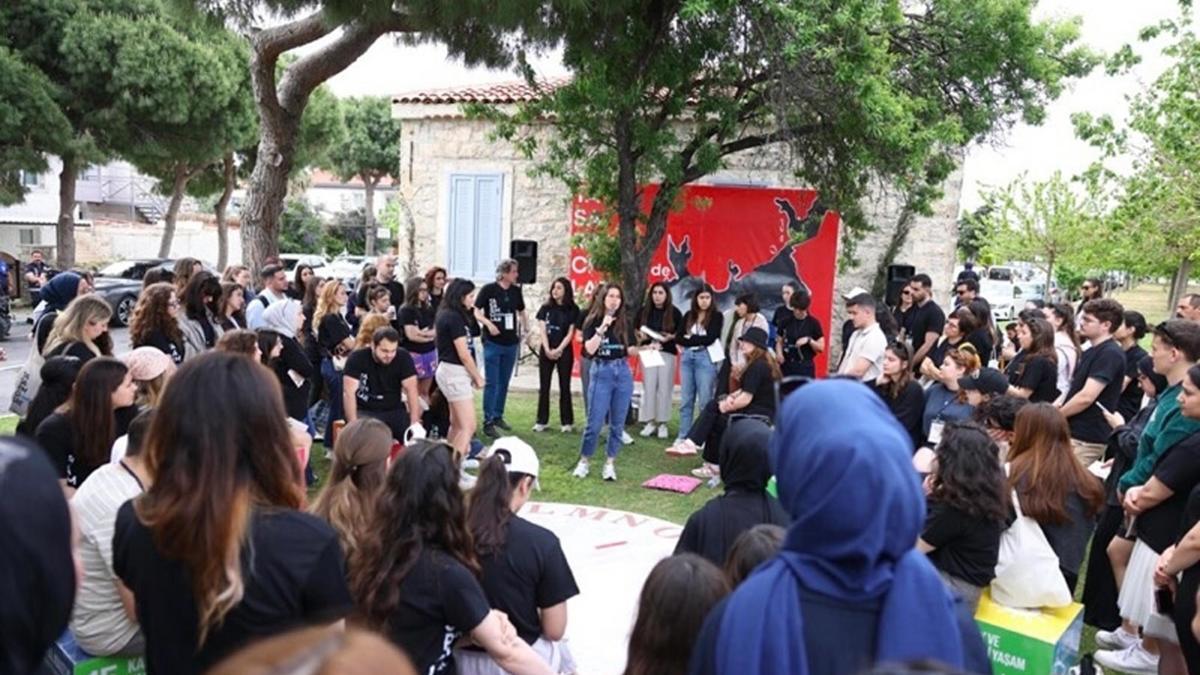 Çeşmede gençler tasarım odaklı projeler için buluştu