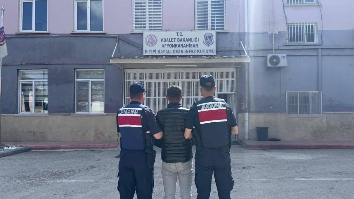 Aranan 43 kişi yakalandı