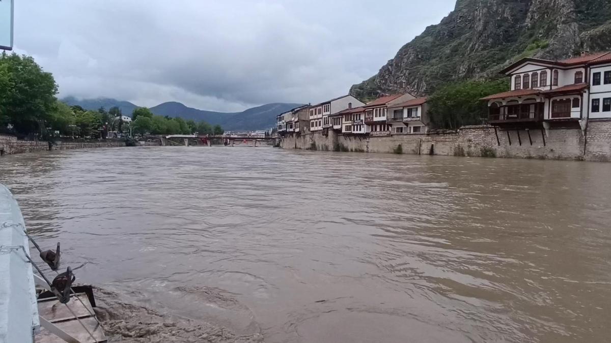 Amasyada eğitime 1 gün ara verildi