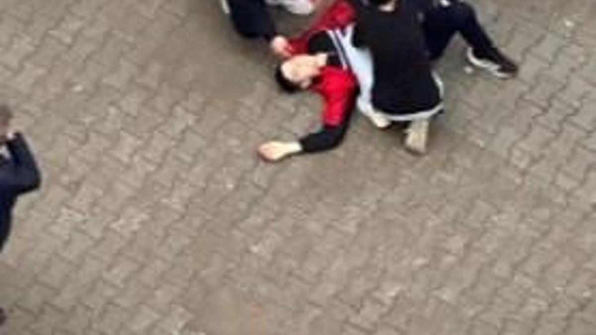 Kuzenini tabancayla ağır yaraladı