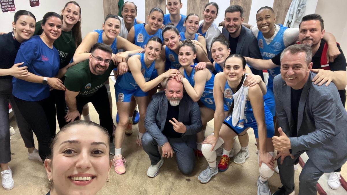 Turgutlu Belediyespor finalde son maçta