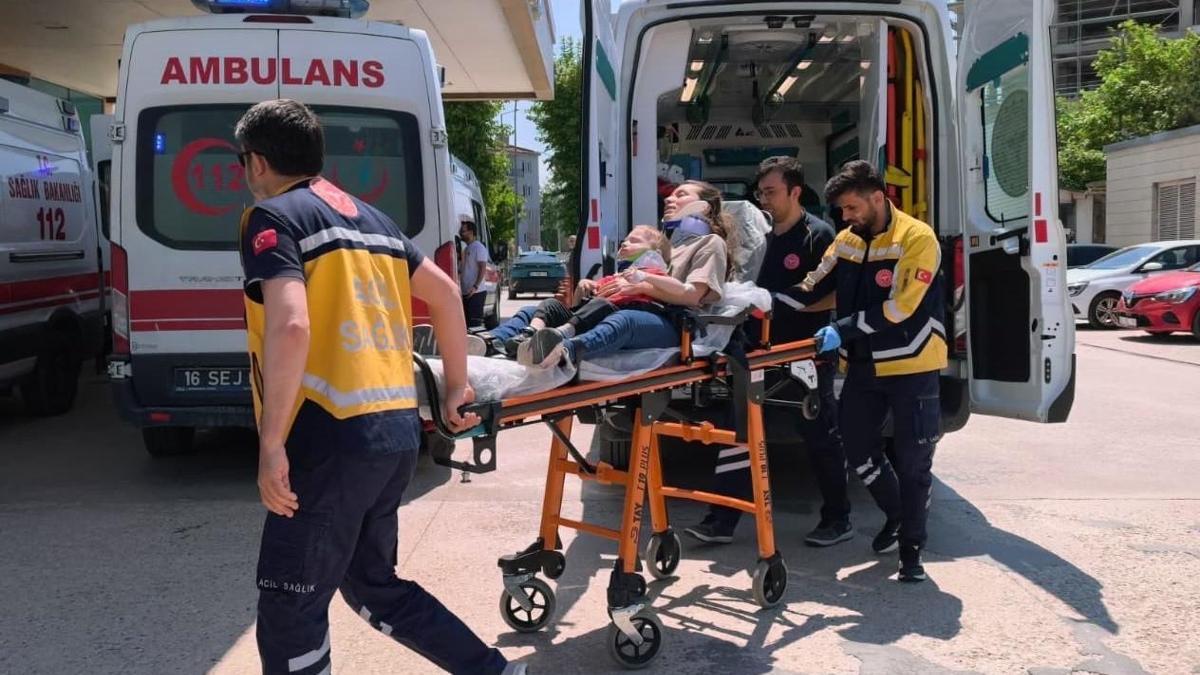 Otomobil takla attı; 1i çocuk, 5 yaralı