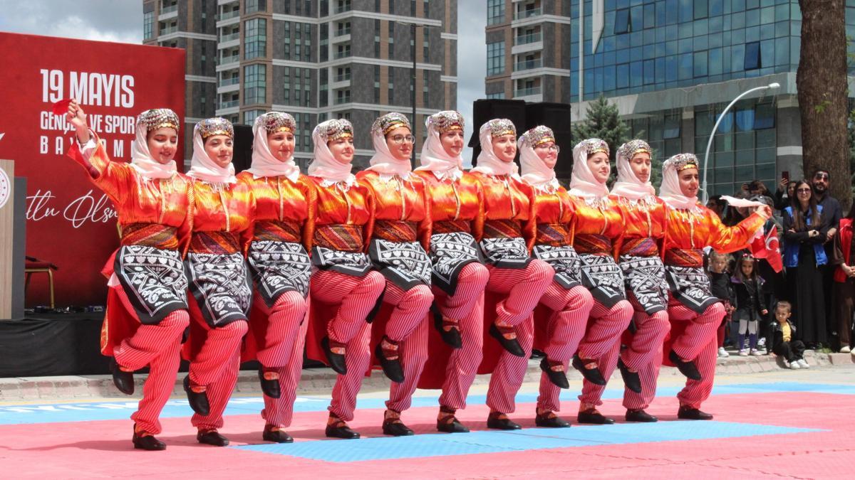 Malatya'da 19 Mayıs coşku ile kutlandı