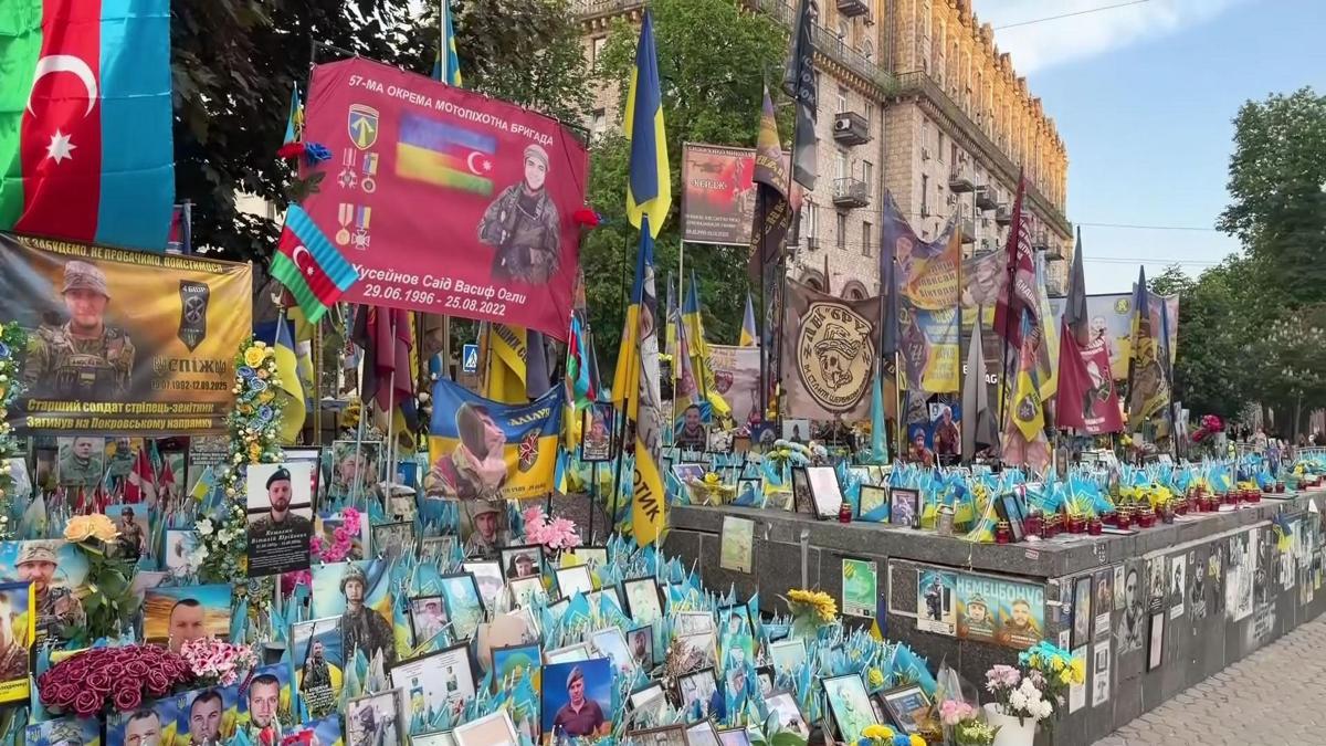 CNN TÜRK Rusya'yla savaşan Ukrayna'da: Savaşın sessiz bilançosu meydanda!