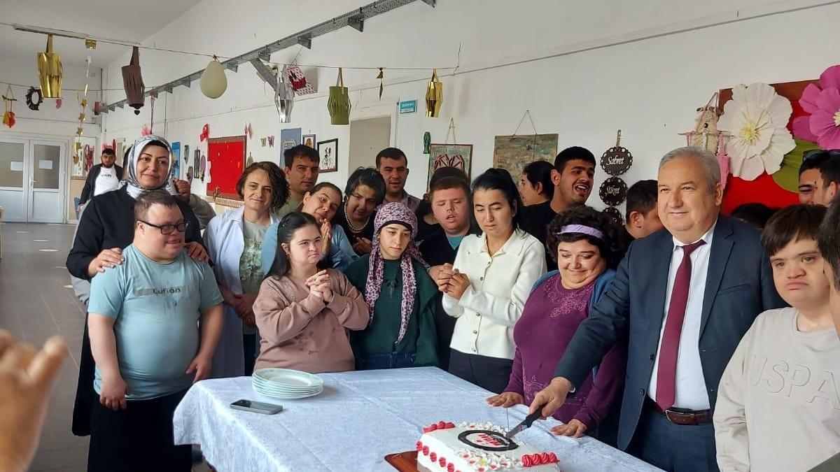 Özel öğrenciler pasta yapmayı öğrendi