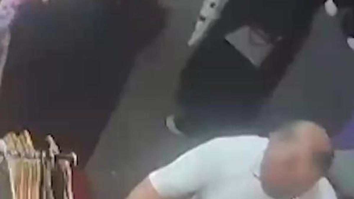 Tanınmamak için çarşaf giyip peçe takan yankesiciler, taksiyle kaçarken yakalandı