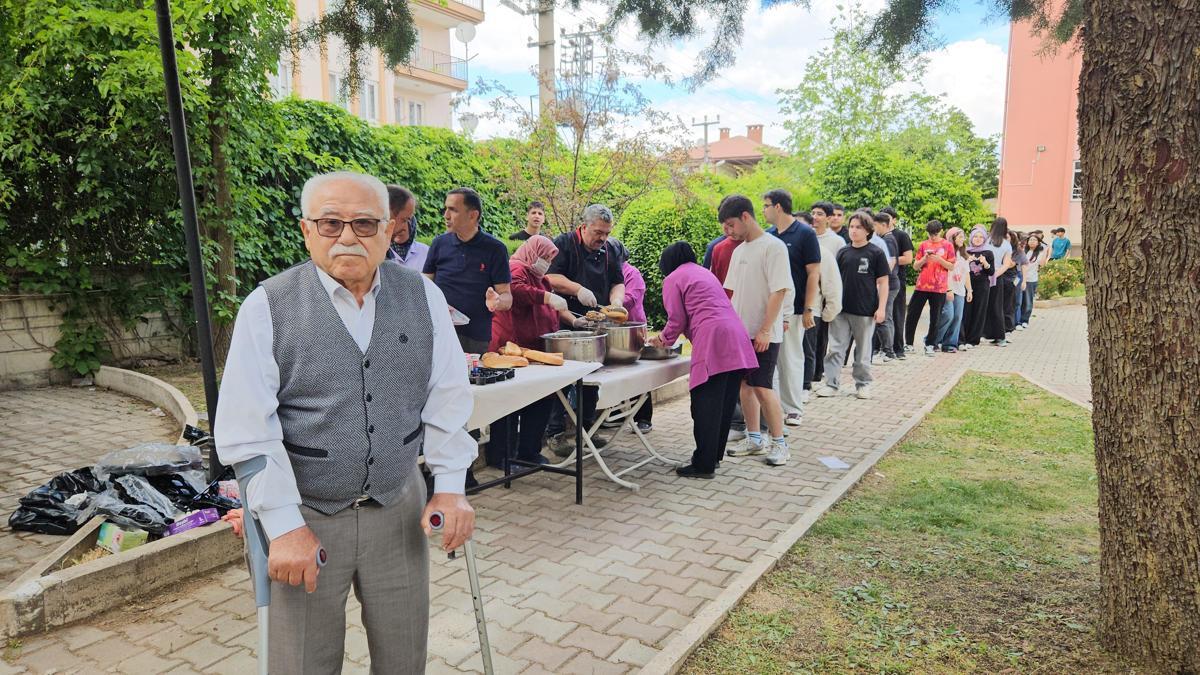 Lisede geleneksel kavurma şenliği