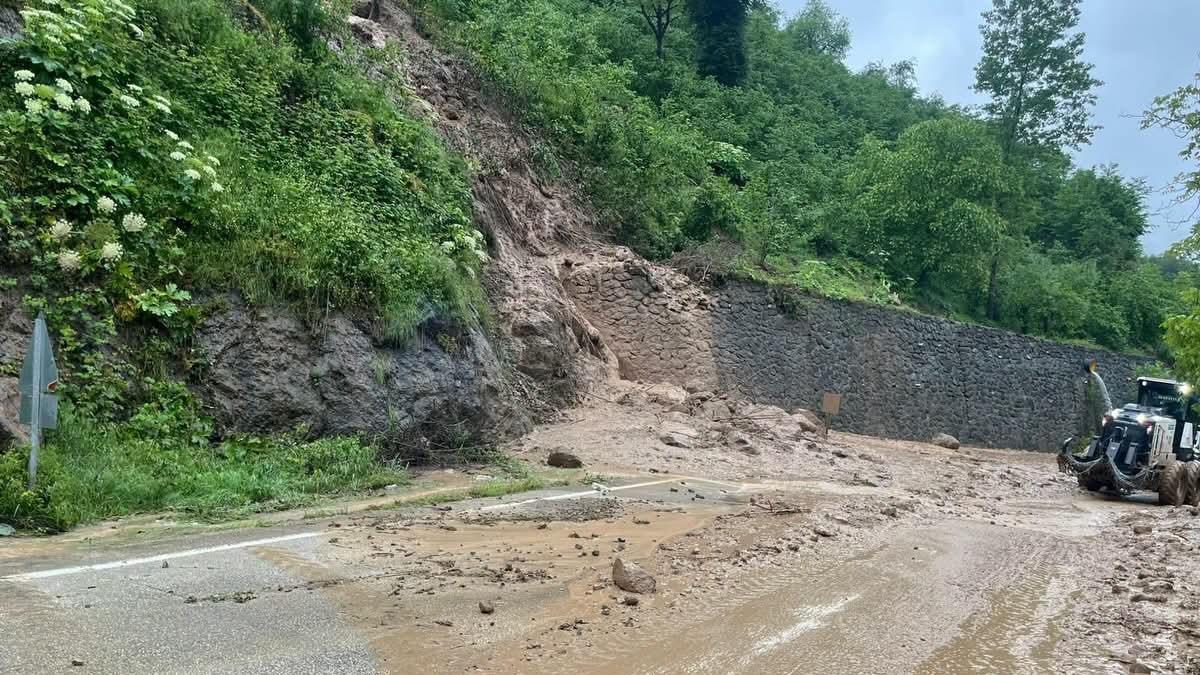 Ordu’da yağışlar heyelanlara neden oldu