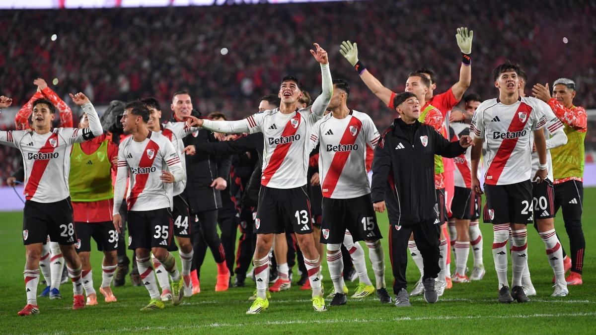 Arjantin'de Dev Final! River Plate ve Belgrano Şampiyonluk İçin Sahaya Çıkıyor