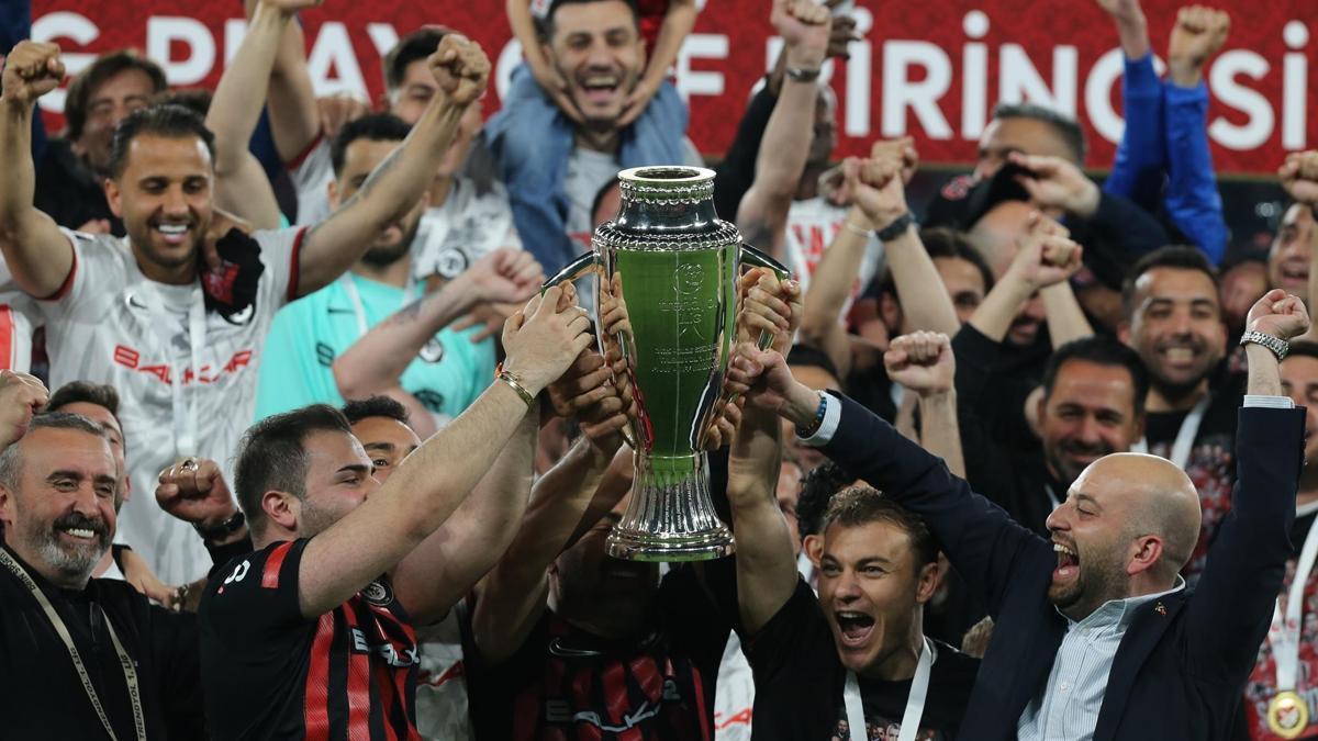 Halil İbrahim Aşgın: Süper Lig delikanlı bir Anadolu takımıyla karşılaşacak