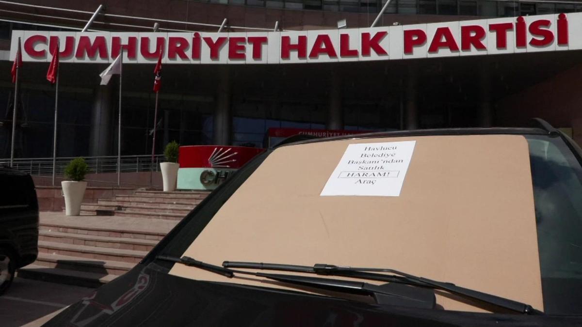 Özgür Özel'in makam araçları sergileniyor! CHP kaynakları: "Kasamıza haram para girmeyecek"