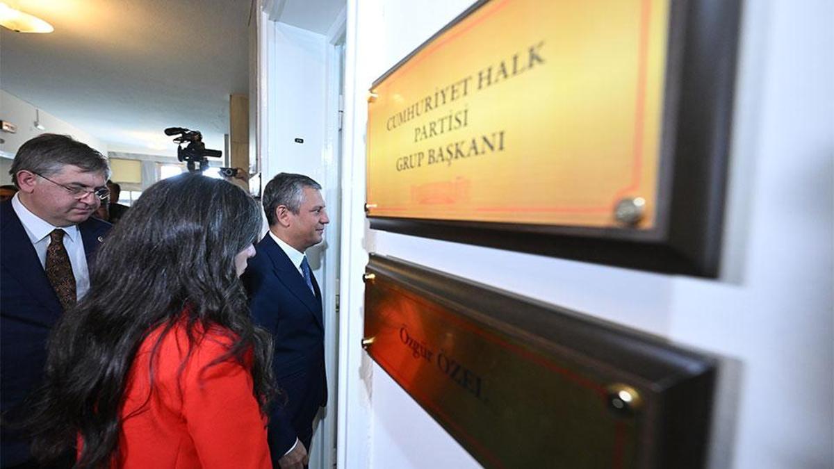 Özgür Özel, CHP Grup Başkanlığı'ndan alınabilir mi?