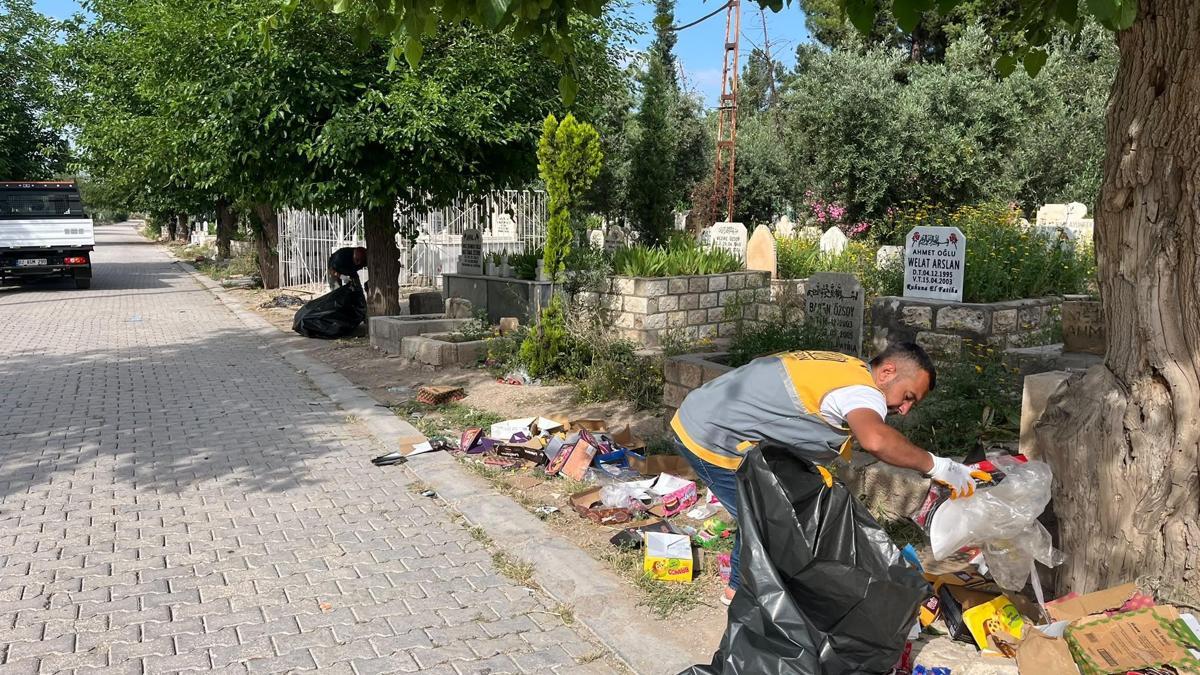 Mardin Büyükşehir Belediyesi’nden mezarlıklarda bayram mesaisi