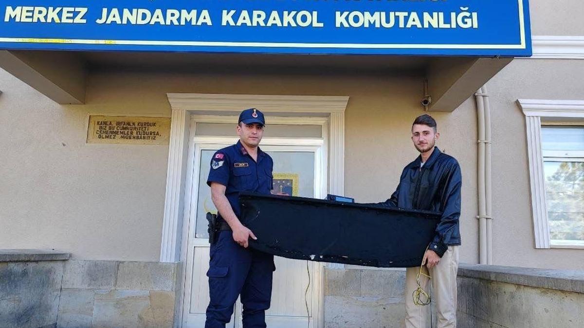 Nevşehir’de otomobilden ses sistemi ve teyp çalan 2 şüpheli yakalandı