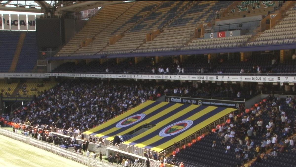 Fenerbahçe'de başkanlık yarışı | Olağanüstü Genel Kurul başladı