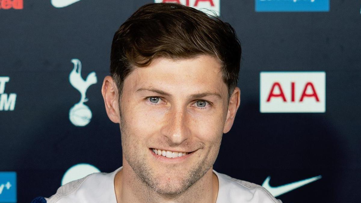 Tottenham, tecrübeli futbolcusu Ben Davies ile yen