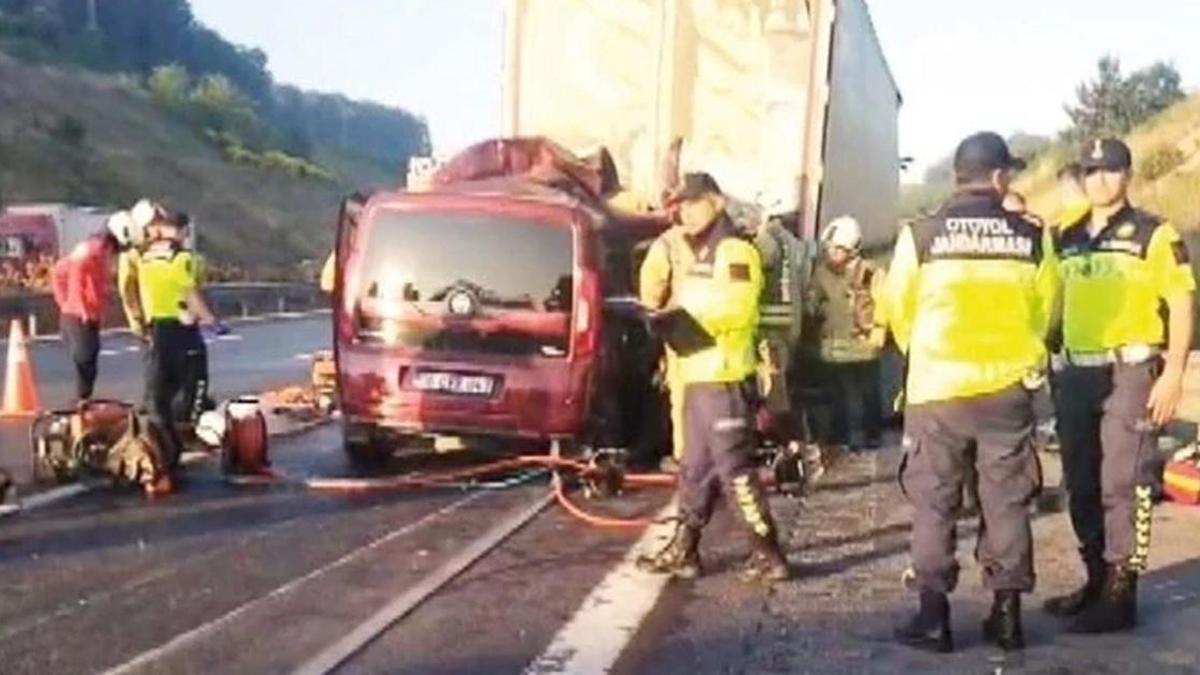 İstanbul'da korkunç kaza! Anne-Baba ve 2 aylık beb