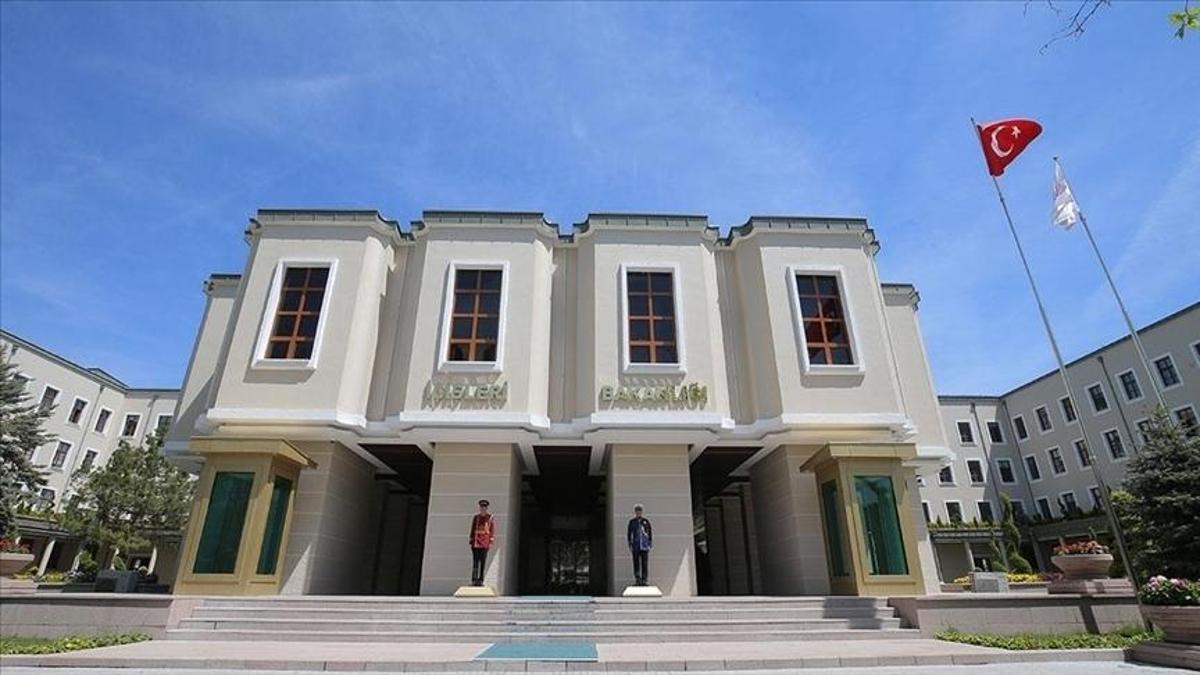Gözaltında usulsüz arama iddiası! İçişleri soruşturma başlattı