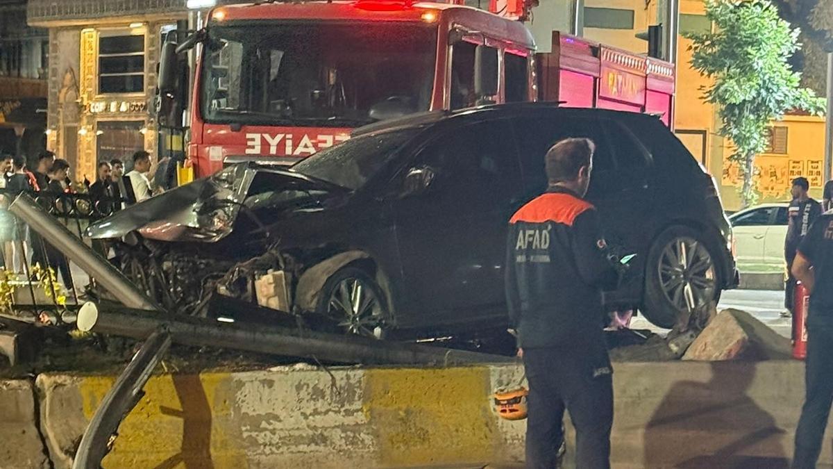 Batman’da kırmızı ışık ihlali kazaya neden oldu: 5 yaralı