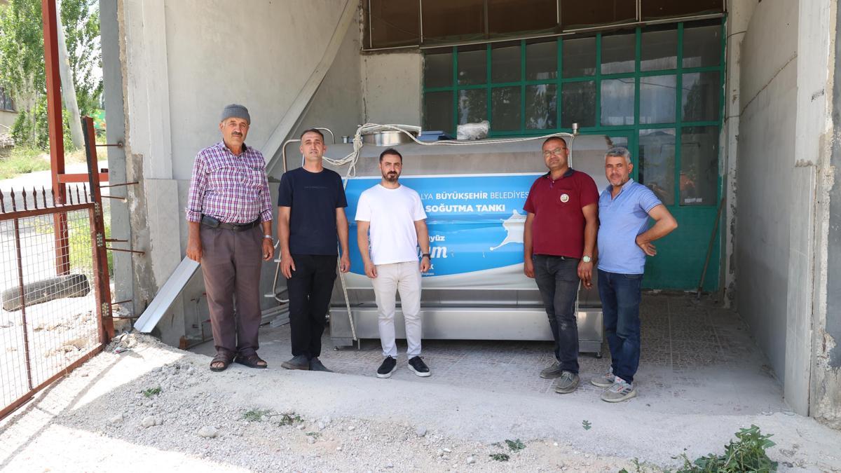 Kaş Sütleğen Mahallesi’ne 4 tonluk süt soğutma tankı