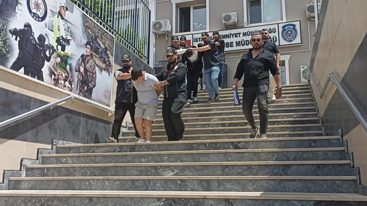Haraç için iş yeri kurşunlayan 5 şüpheli adliyeye sevk edildi