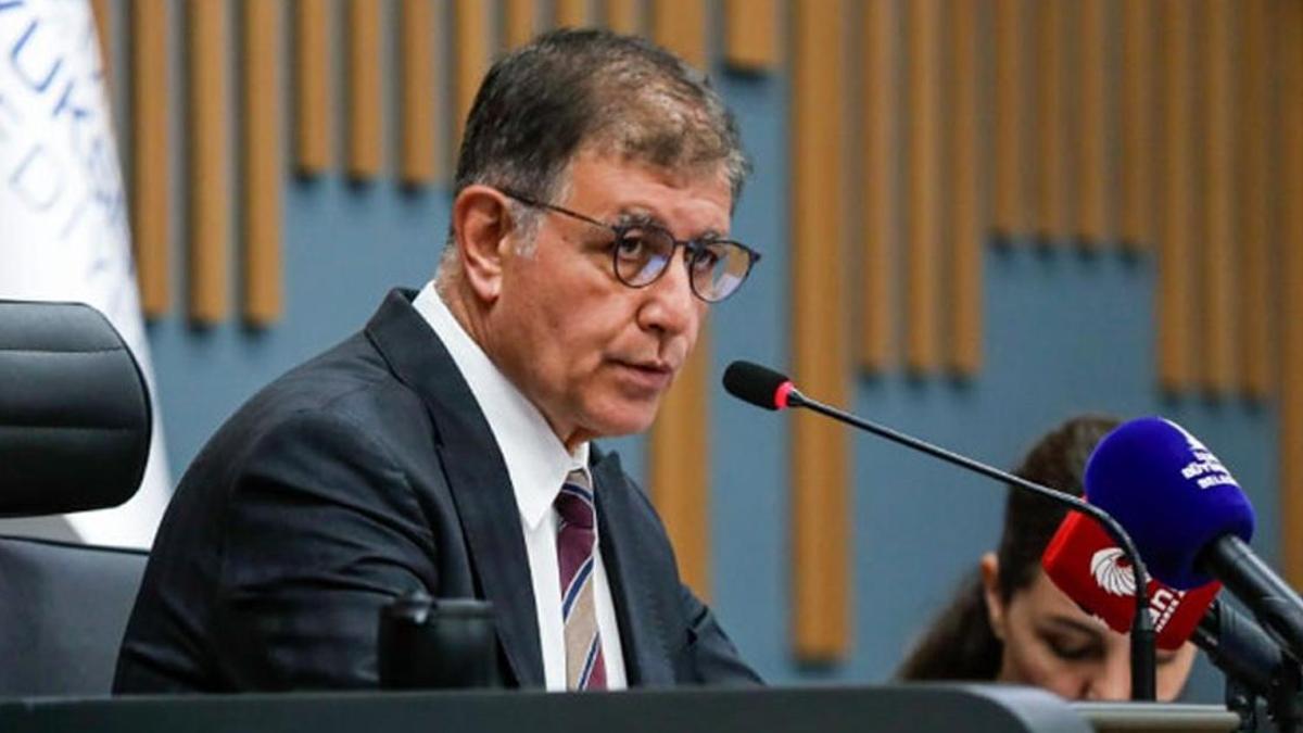 SON DAKİKA HABERİ: Cemil Tugay CHP'den istifa etti