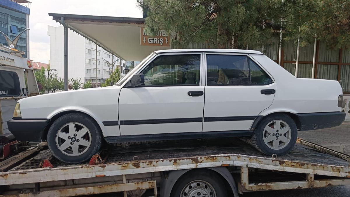 Otomobille önünü kestiği aracın sürücüsüne balta teşhir etti, 420 bin lira ceza aldı