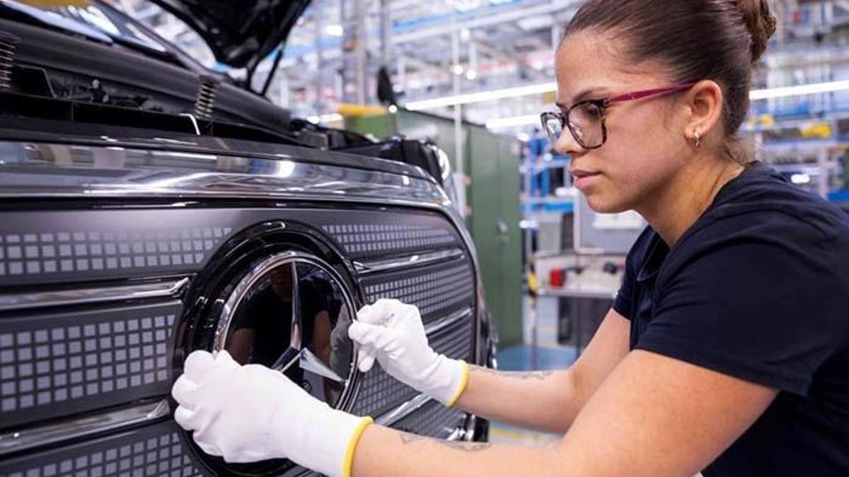 Yeni Mercedes-Benz VLE’nin seri üretimine başlıyor