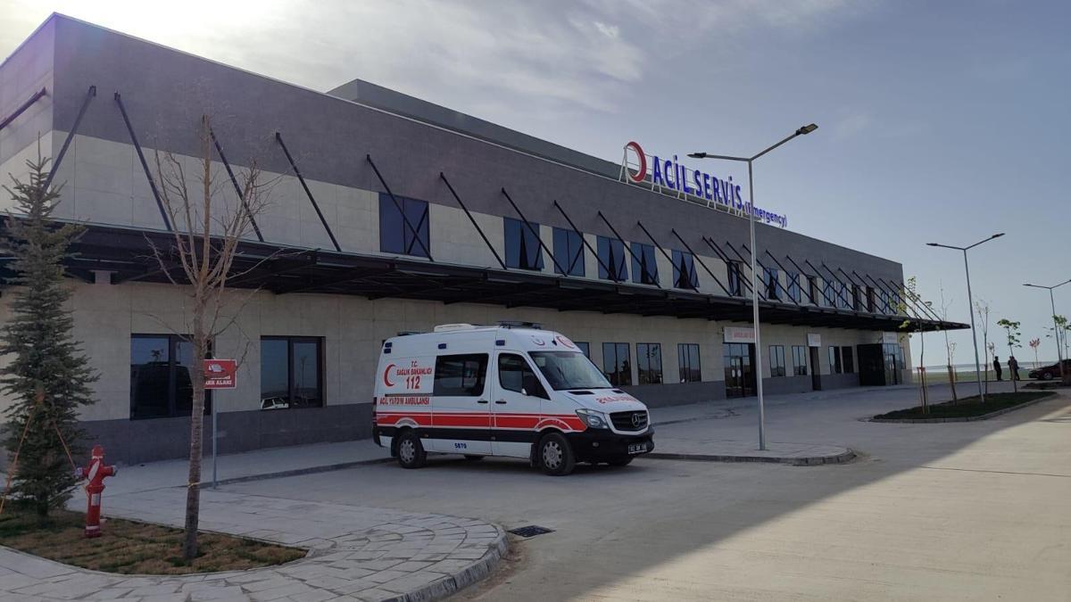 Minibüsün altında kalan 20 günlük bebek öldü; sürücü baba ile anne gözaltında