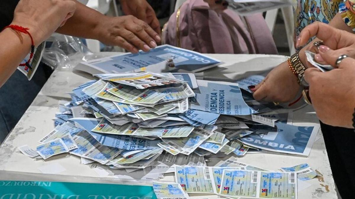 Kolombiya’da kritik seçim günü