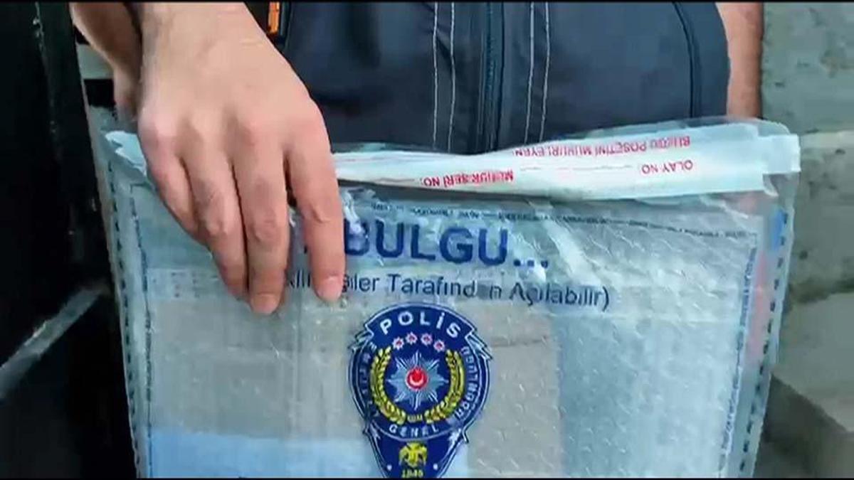Mardin merkezli 7 ilde yasa dışı bahis ve dolandırıcılık operasyonu kapsamında gözaltına alınan şüpheliler.