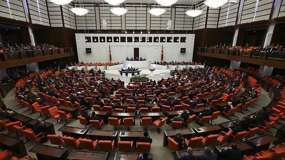 12. Yargı Paketi, AK Parti tarafından TBMM Başkanlığı'na sunuldu