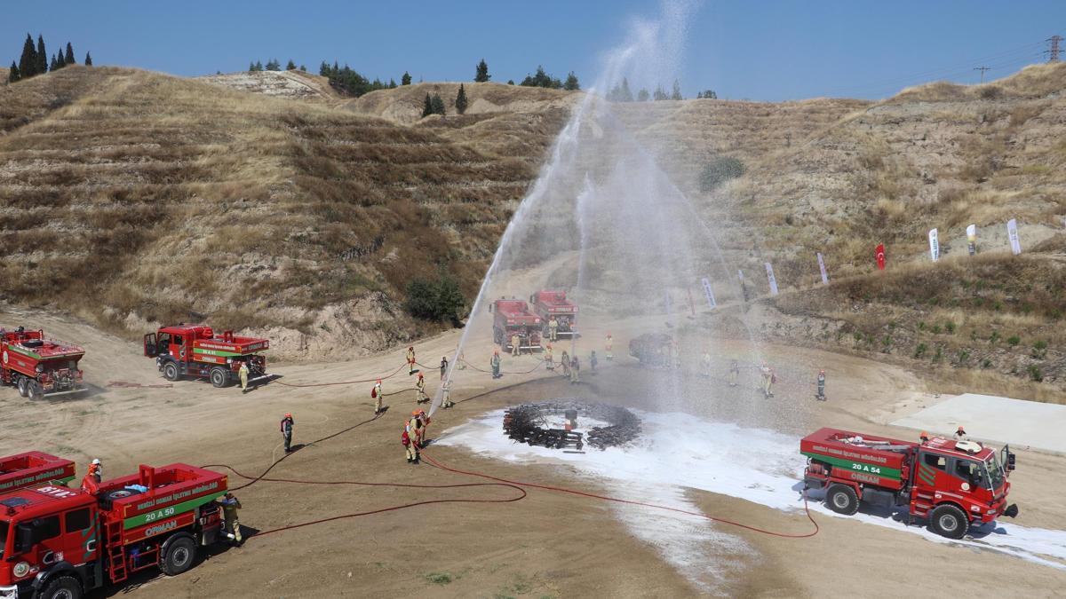 Denizli'de helikopter destekli orman yangını tatbikatı