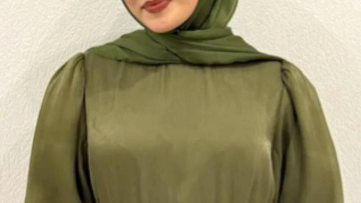 Park halindeki araçta ölü bulundular