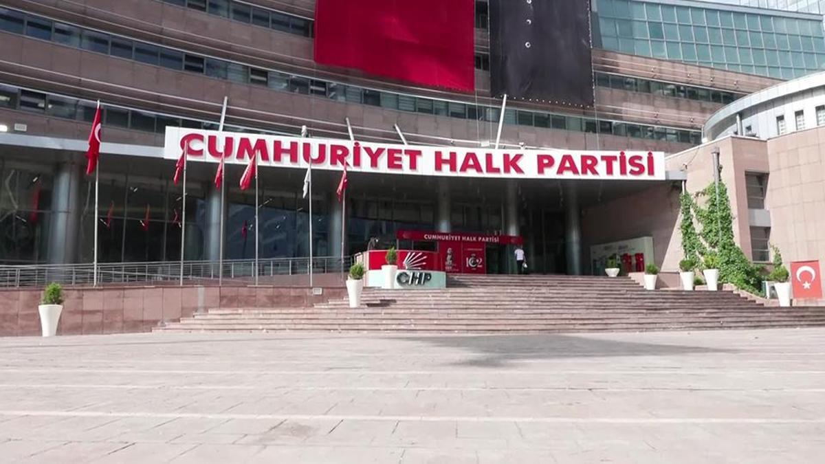 CHP'de kurultay tartışması